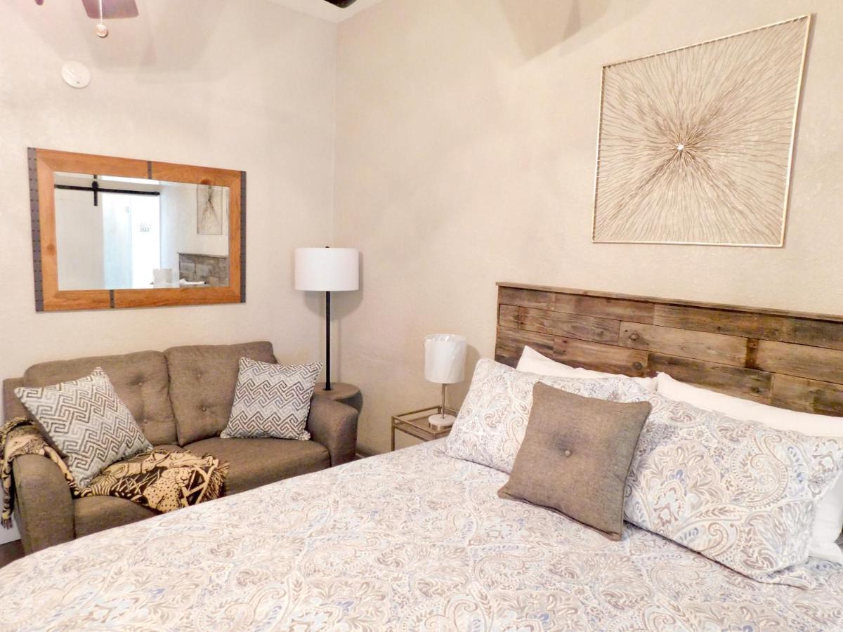 Budget Friendly Condo Within Walking Distance To The Beach! Gulf Shores Bagian luar foto