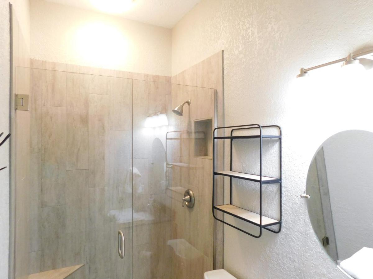 Budget Friendly Condo Within Walking Distance To The Beach! Gulf Shores Bagian luar foto