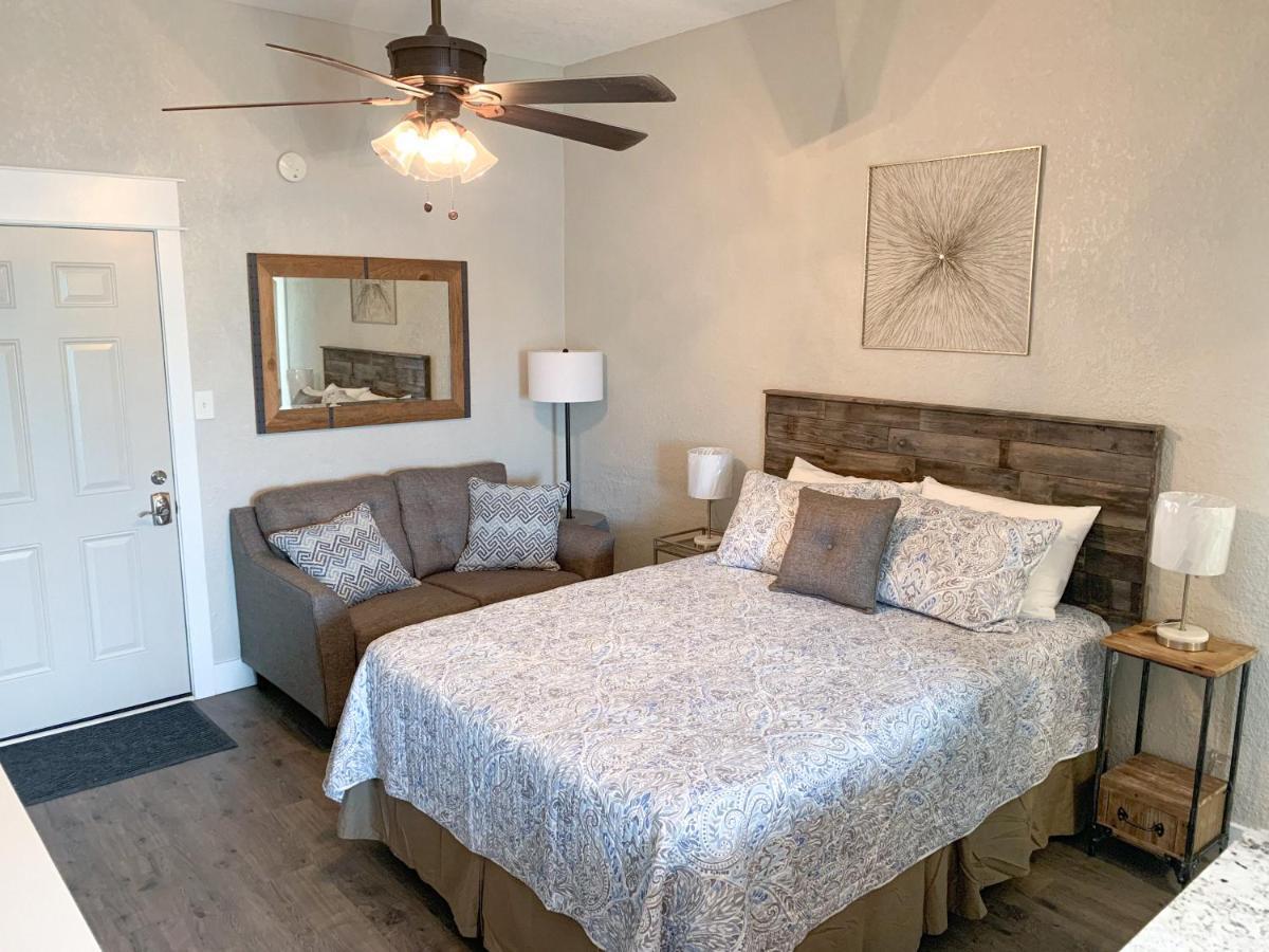 Budget Friendly Condo Within Walking Distance To The Beach! Gulf Shores Bagian luar foto