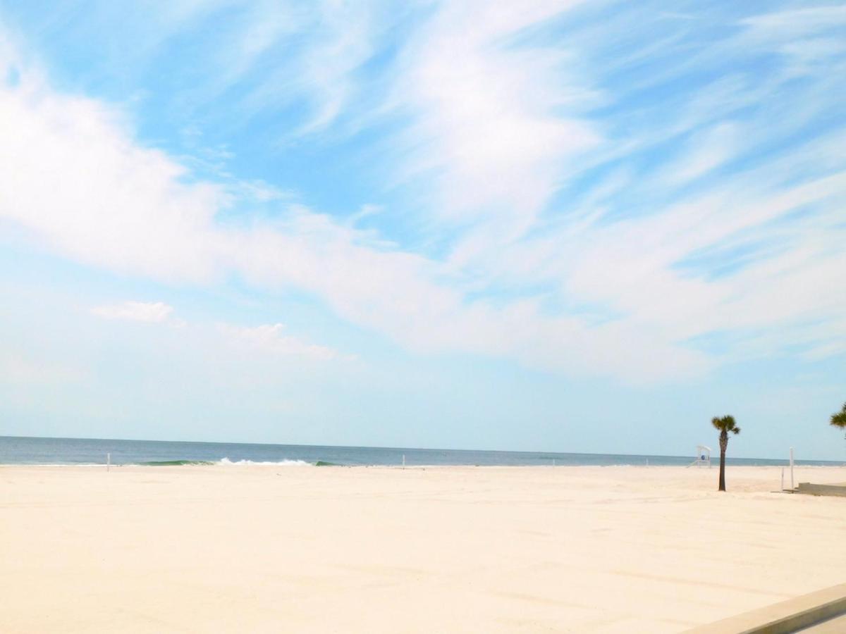 Budget Friendly Condo Within Walking Distance To The Beach! Gulf Shores Bagian luar foto